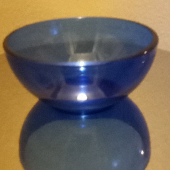 VTG- Cobalt Blue Cereal Glass Bowl - Picture 8 of 8